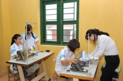 Xu hướng phát triển của ngành May và thiết kế thời trang tron g xã hội hiện đại.